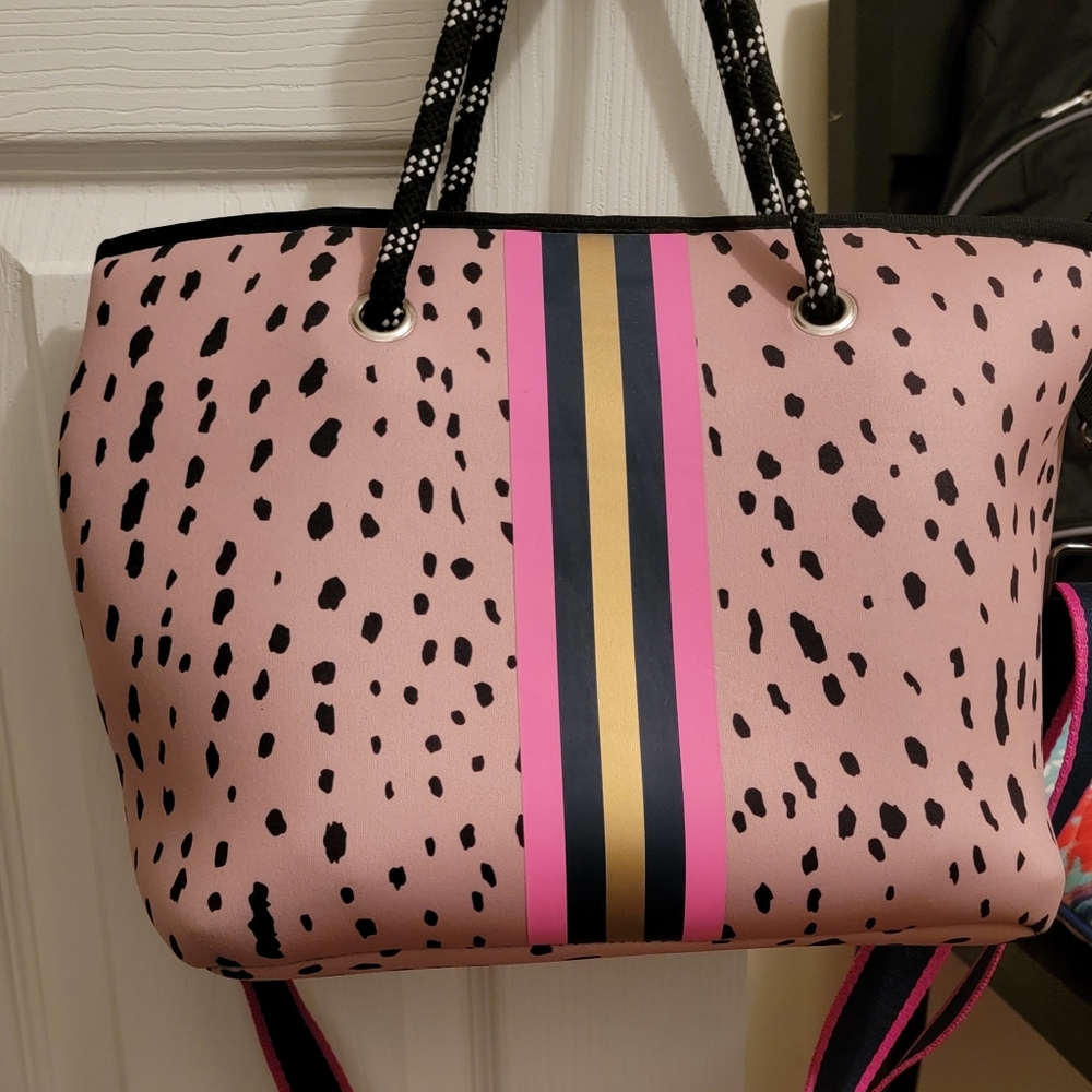 Neoprene convertible handbag